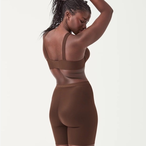 Spanx Shape Invisible Girlshort, Shapewear Shorts. Size Large, Brown, NWT - Picture 6 of 8